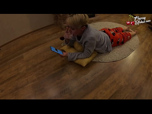 ❤️ Galna blondinen suger en enorm kuk och studsar på den - Analsex ❤ Sexvideo at sv.com-porn-kai.ru ❤